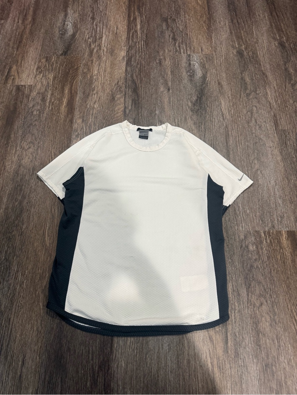 y2k nike sphere athletic tee